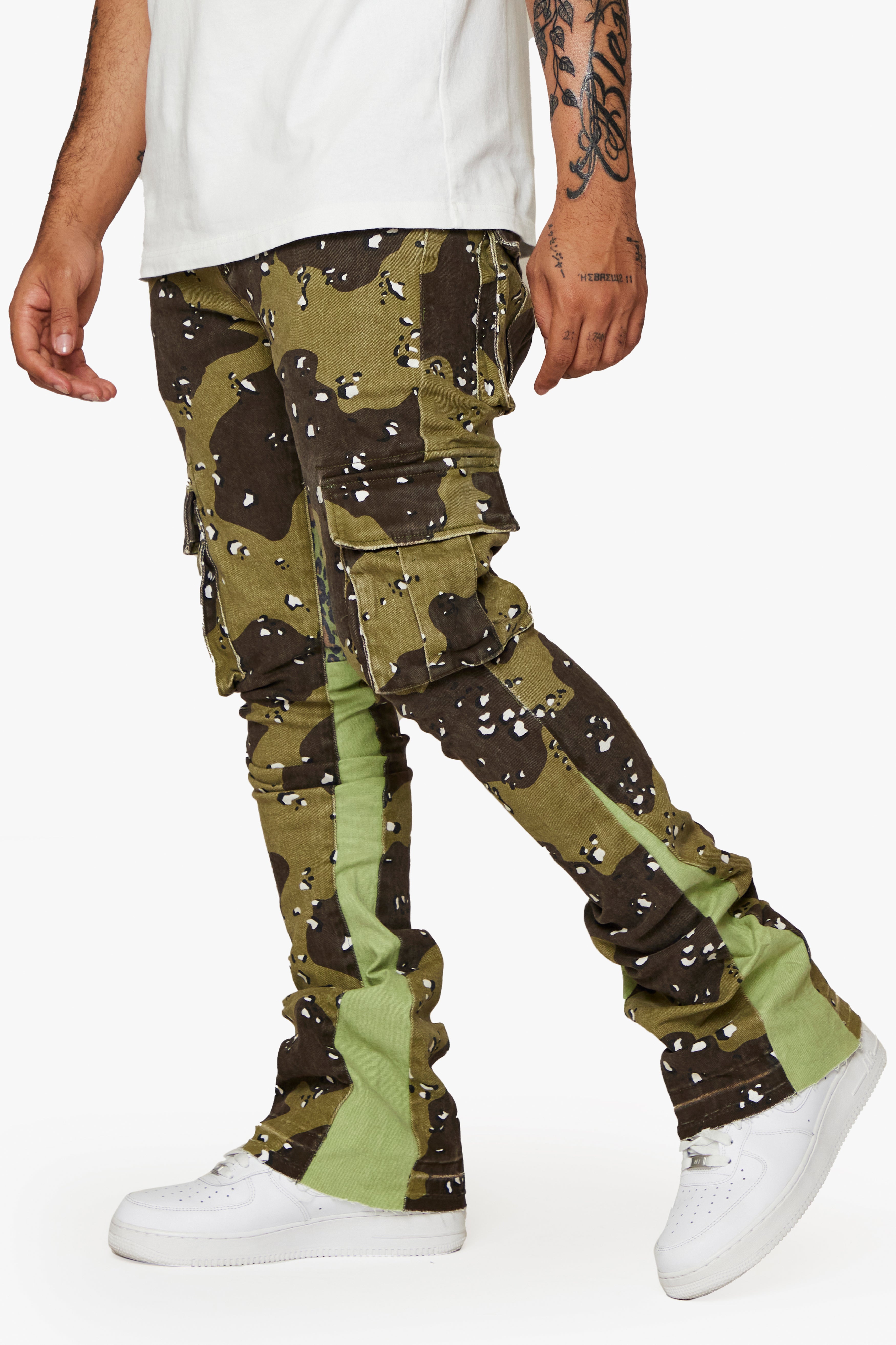 ESNTL LAB STACKED "COMMANDER" GREEN